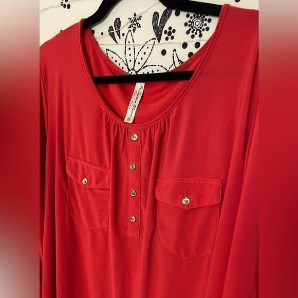 Burnt orange three quarter sleeve plus size top with gold button detail - Picture 5 of 10